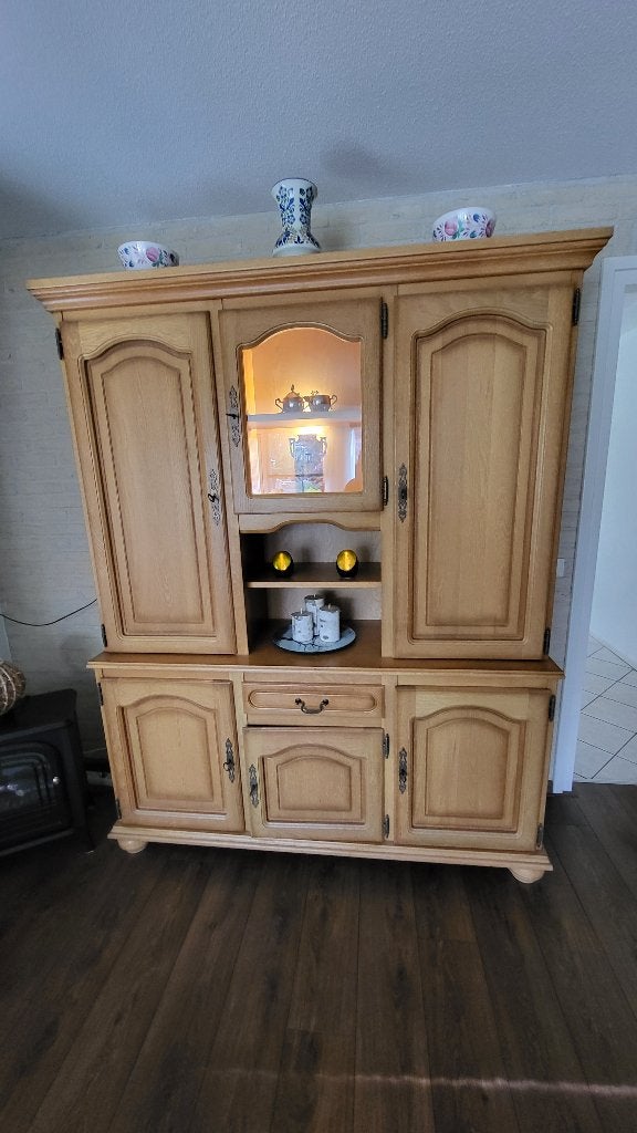 Blankeiken patine wandkast, Ophalen, Gebruikt