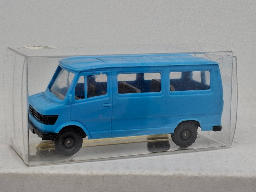 Mercedes Benz 280 D bus - Wiking 1/87, Verzenden, Zo goed als nieuw, Auto, Wiking