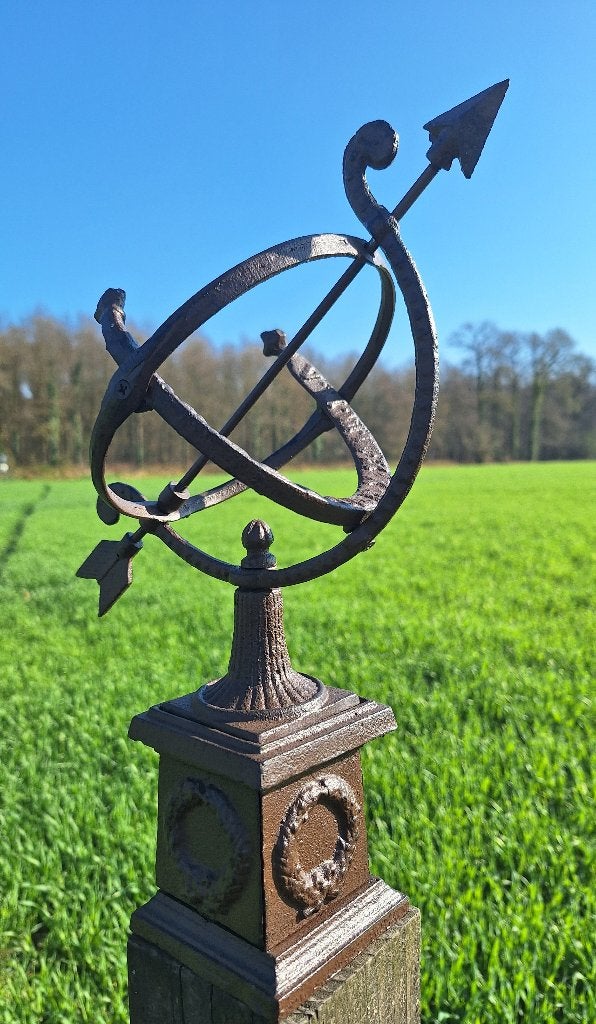 Zonnewijzer gietijzer op sokkel, Tuin en Terras, Verzenden, Nieuw