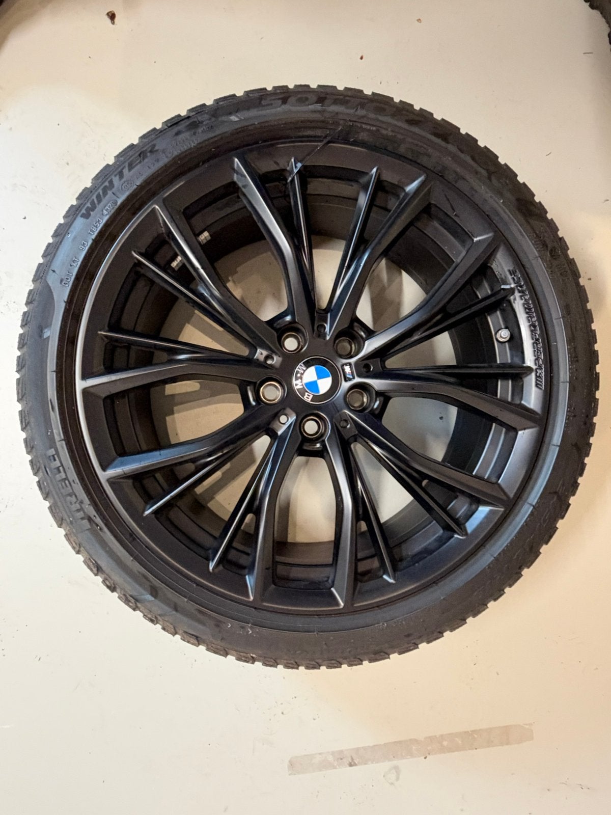 Originele BMW G30/G31 19 inch 786M velgen met winterbanden, 19 inch, Banden en Velgen, Personenwagen, Gebruikt