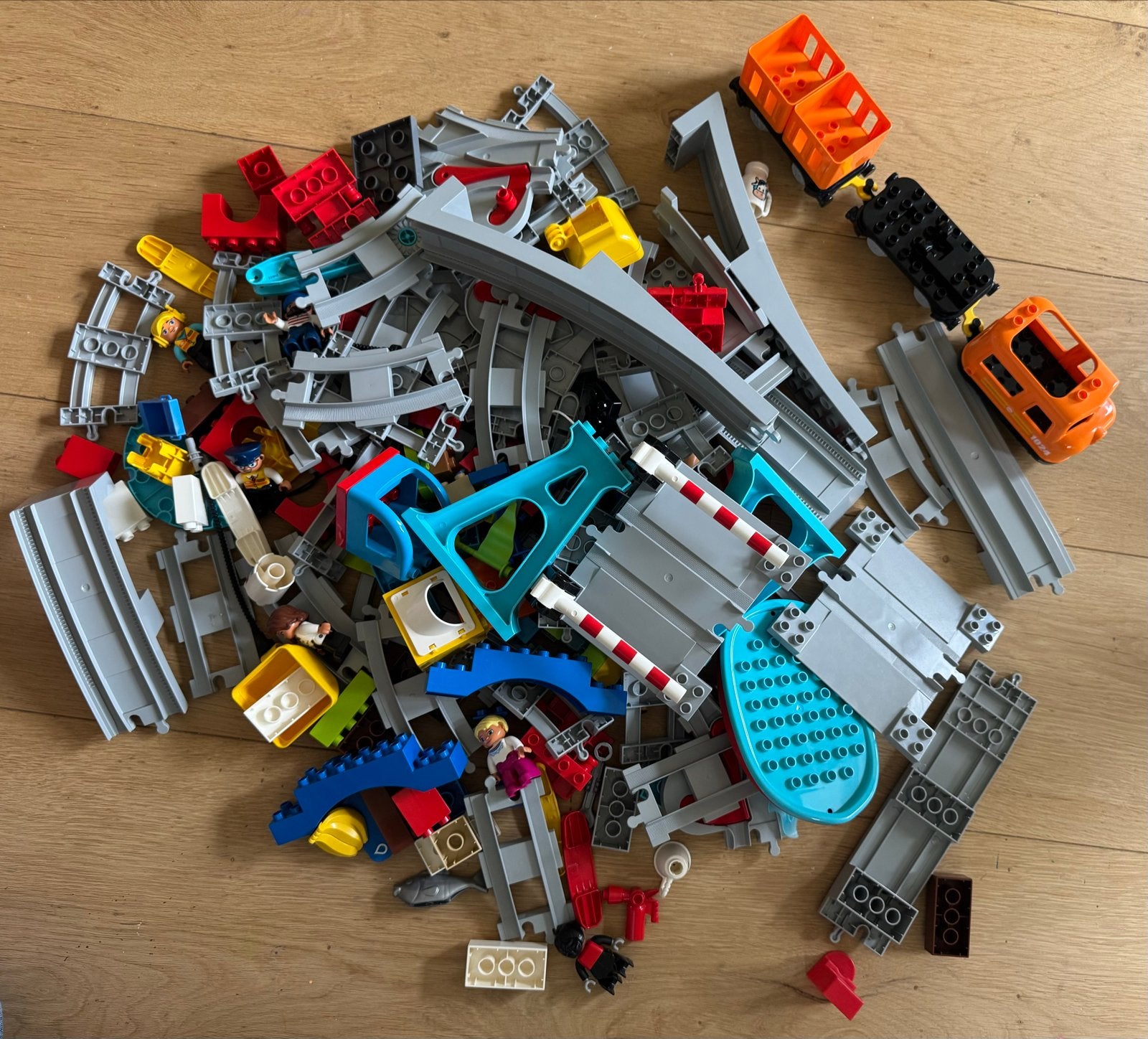 LEGO Duplo Cargo Trein 10875 - Complete set met extra's, Gebruikt, Ophalen of Verzenden, Duplo, Complete set