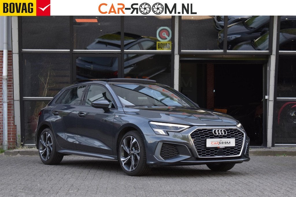 Audi A3 Sportback 35 TFSI 3X S-line Pano Keyless Camera Lane, 4 cilinders, Leder en Stof, Bedrijf, Hatchback