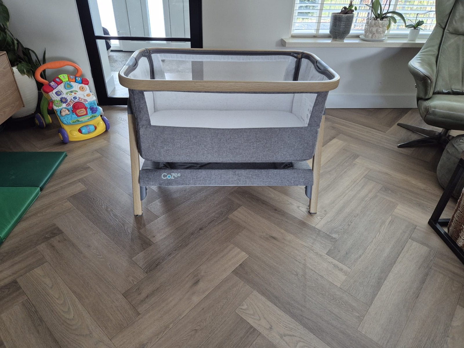 Tutti Bambini CoZee Co-Sleeper Wieg, Ophalen, Zo goed als nieuw, Wieg