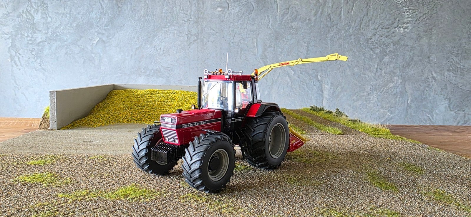 Verbouwde Case International 1455XL + Krone MC 16 B.1:32, Ophalen of Verzenden, Nieuw, Tractor of Landbouw, Overige merken