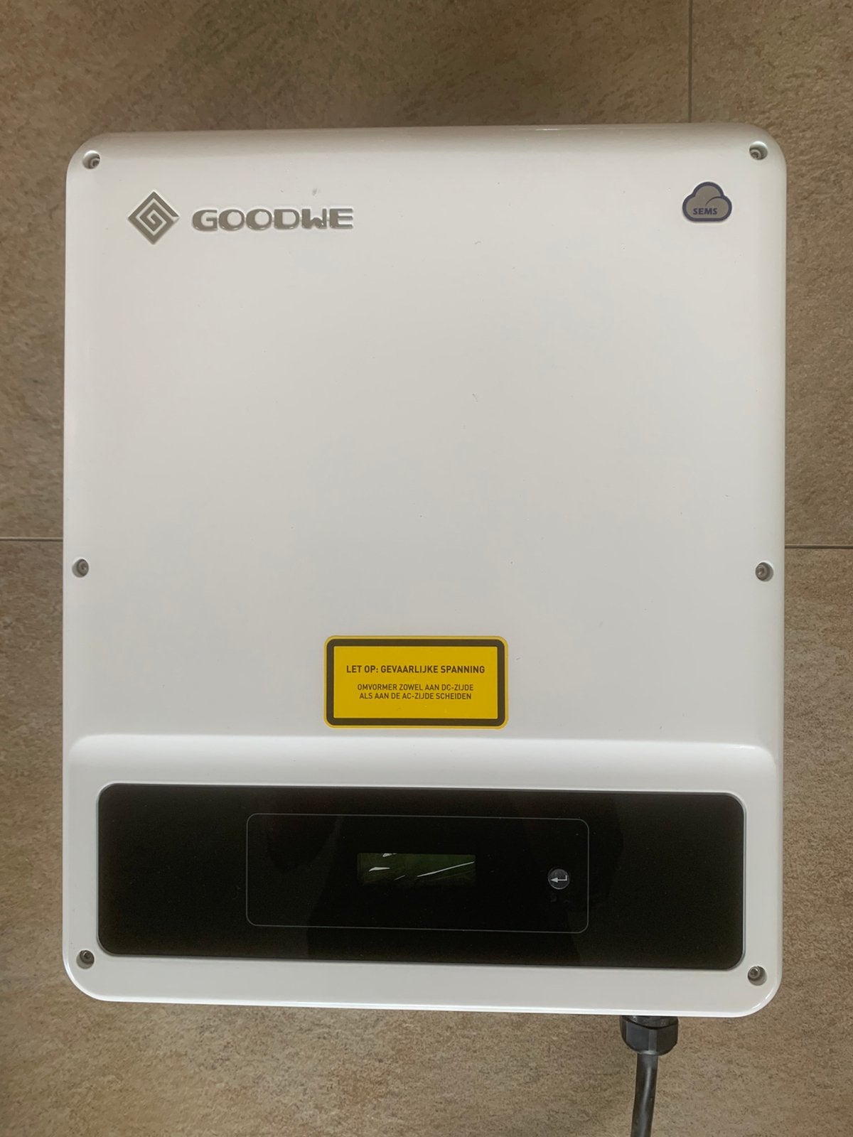 Goodwe omvormer voor zonnepanelen, Doe-het-zelf en Verbouw, Elektra en Kabels, Ophalen of Verzenden, Zo goed als nieuw, Overige typen