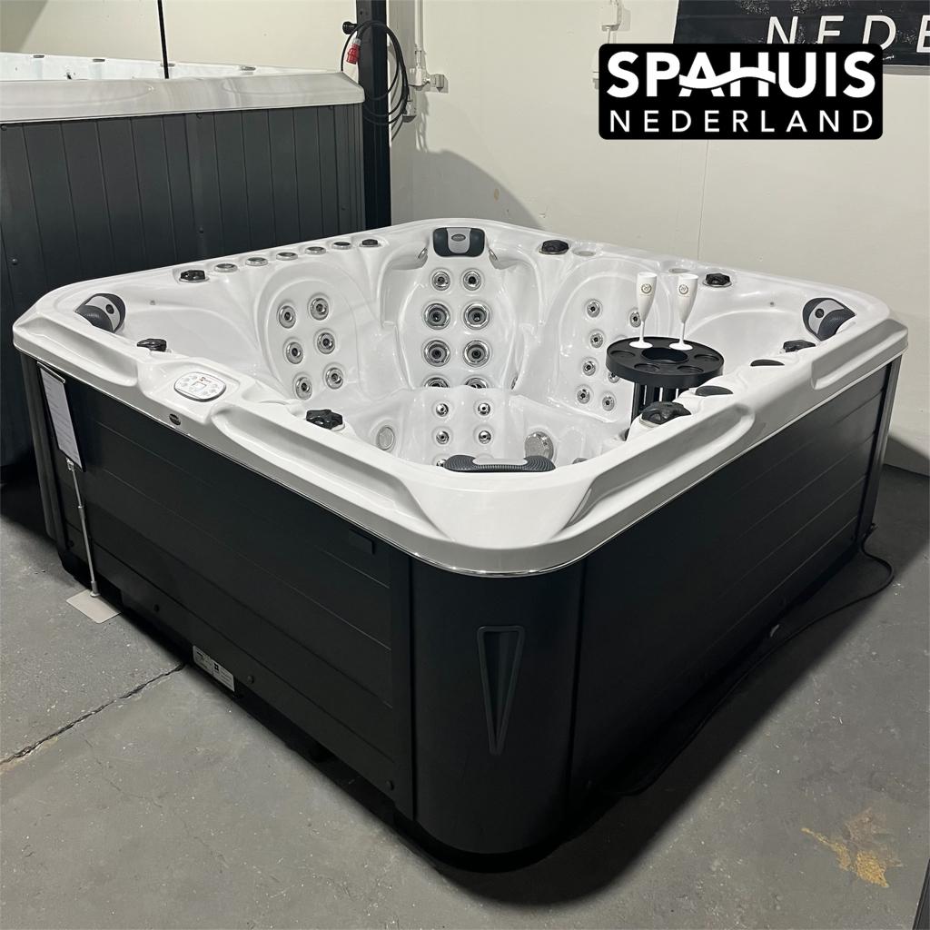 Demo - Luxe grote jacuzzi Passion Excite incl installatie, Verzenden, Zo goed als nieuw