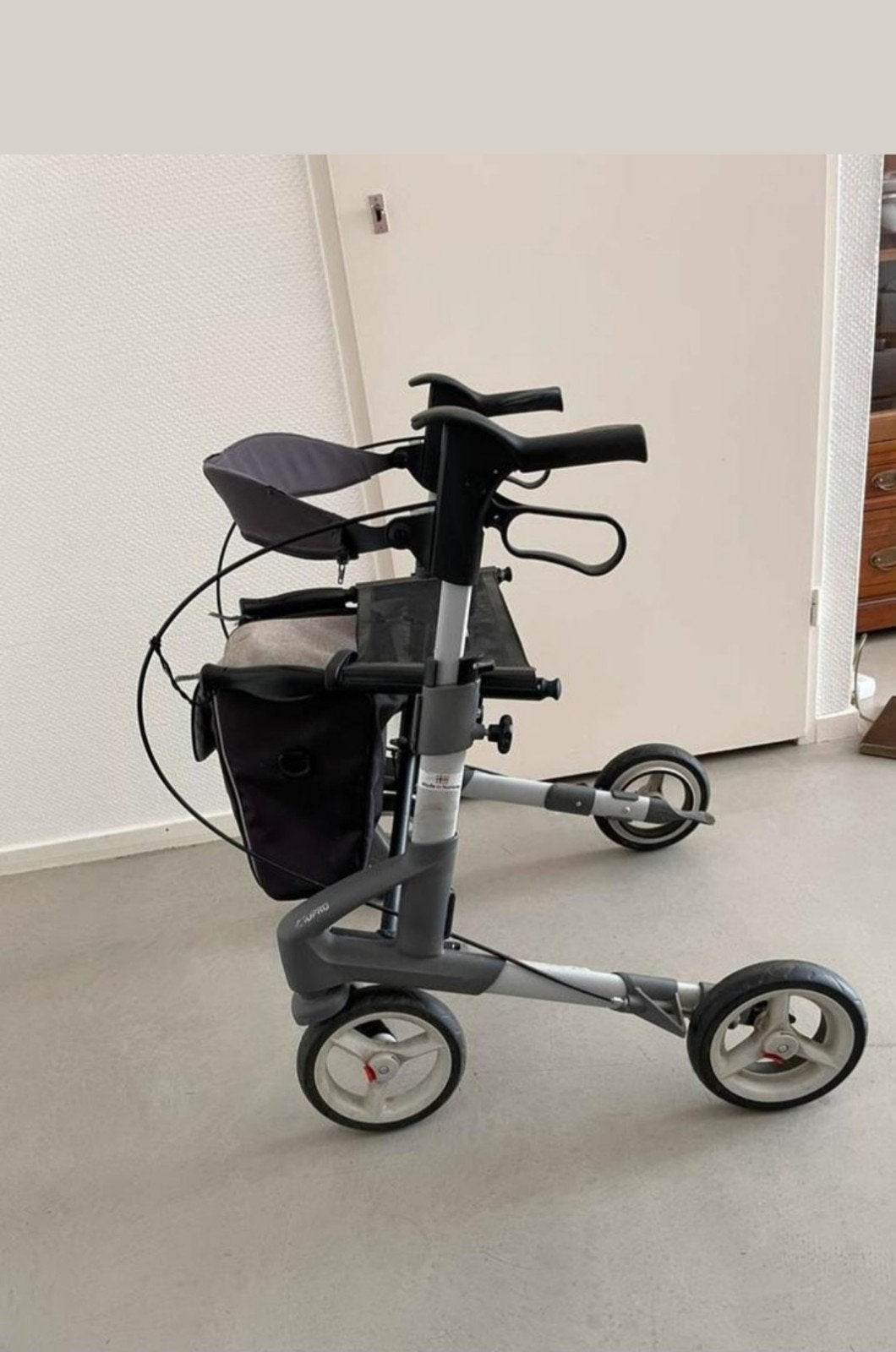Topro troja 5G rollator ZGAN., Ophalen of Verzenden, Zo goed als nieuw