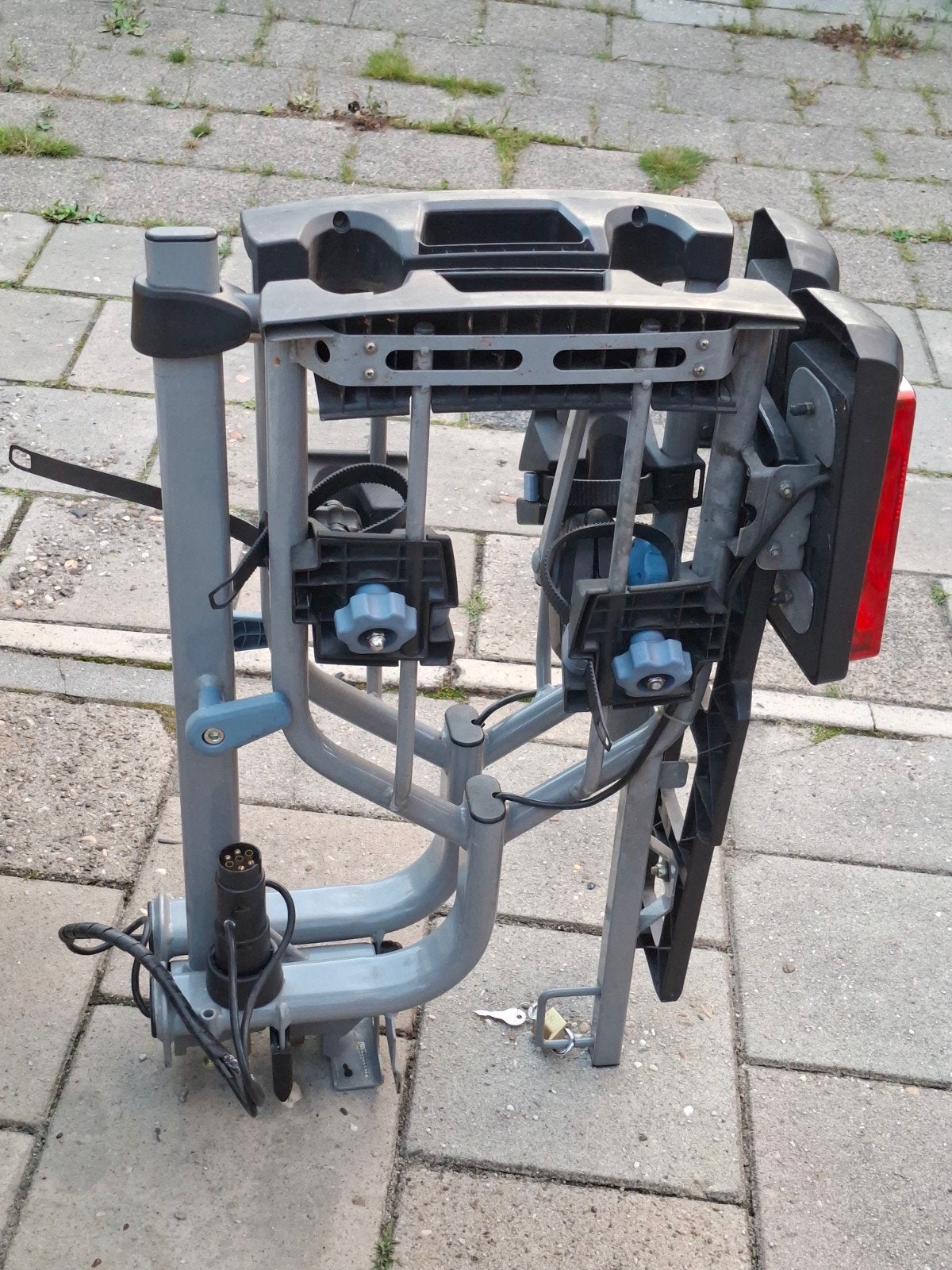 MovaNext Fietsendrager - Opvouwbaar & Afsluitbaar, Ophalen, 2 fietsen, Trekhaakdrager, Elektrische fiets
