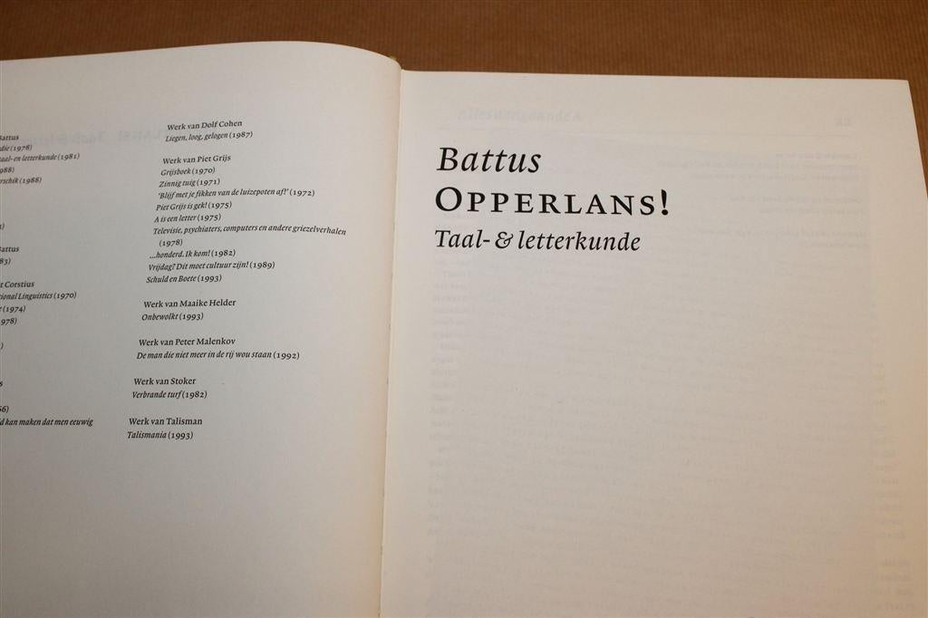 Opperlans! — Battus Taalspel & Letterkunde Dik Boek 676p, Ophalen of Verzenden, Gelezen, Van Dale, Nederlands