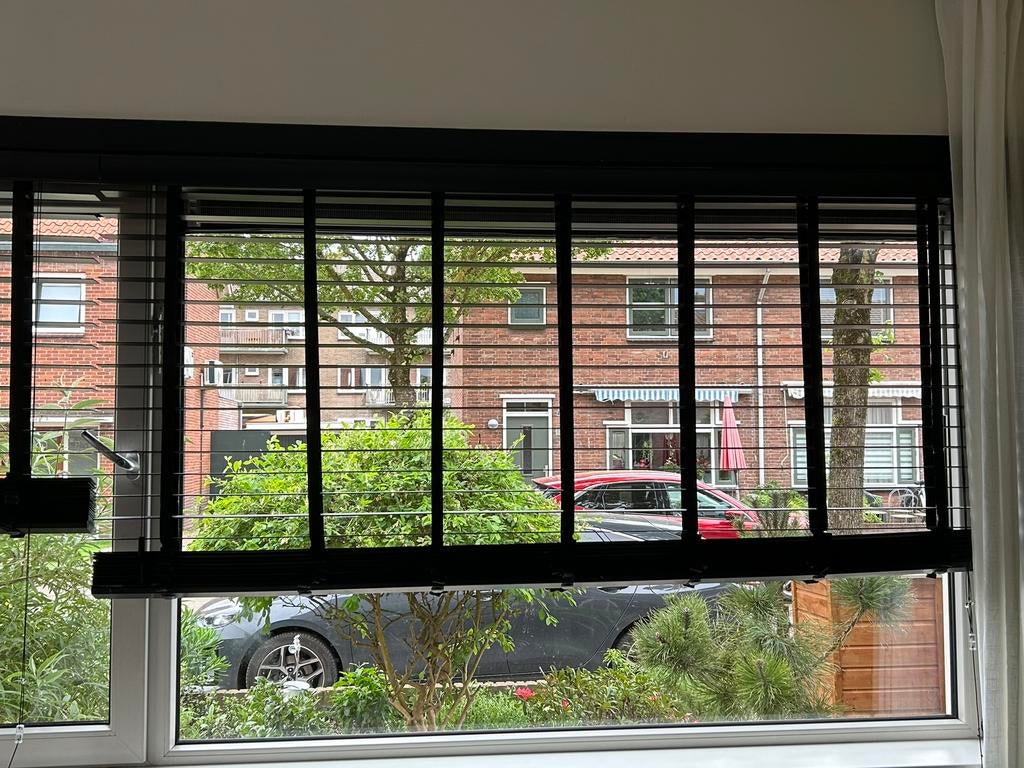 Jaloezieën, Ophalen, Gebruikt, Zwart