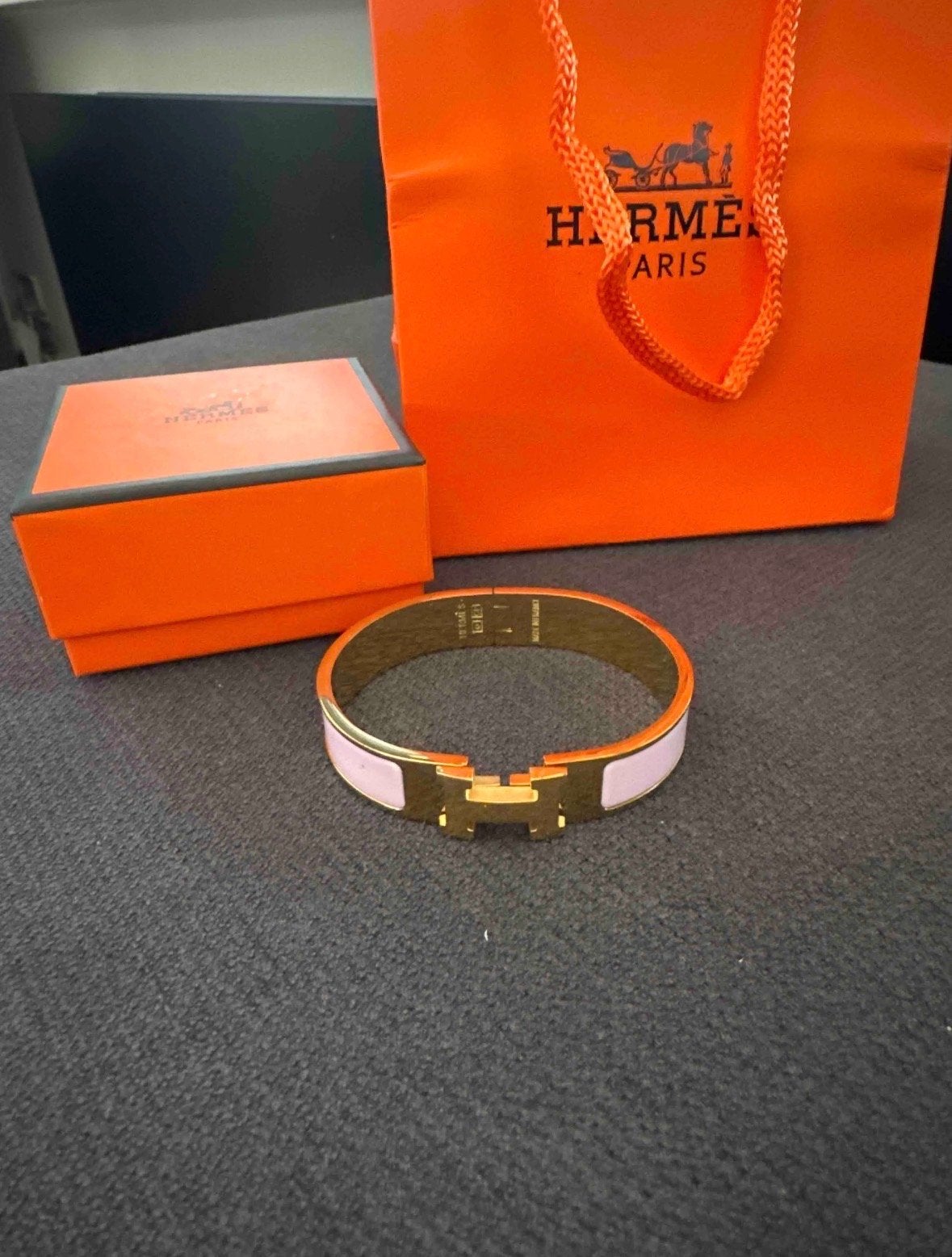 Hermès Clic H Armband Wit/Goud, Sieraden, Tassen en Uiterlijk, Armbanden, Ophalen, Nieuw, Wit, Staal