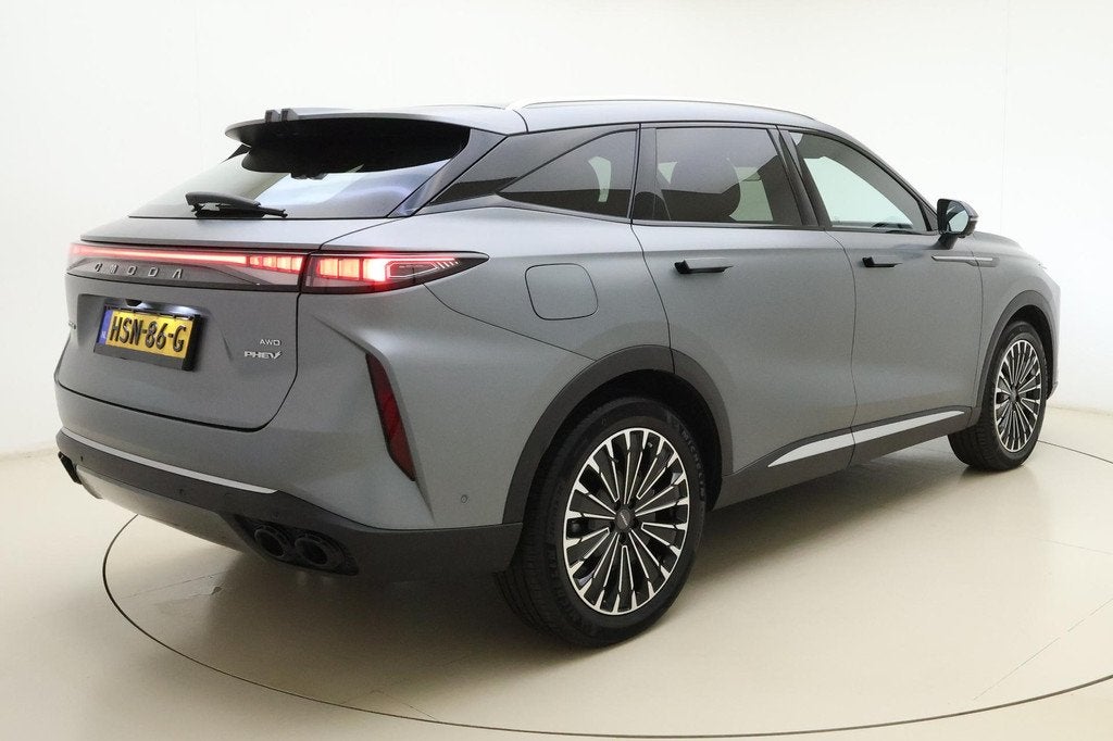 Omoda 9 1.5T-GDi SHS-P Premium | Matgrijs | Lederen bekledin, Auto's, Overige Auto's, Automaat, Stoelverwarming, Bedrijf, Vierwielaandrijving