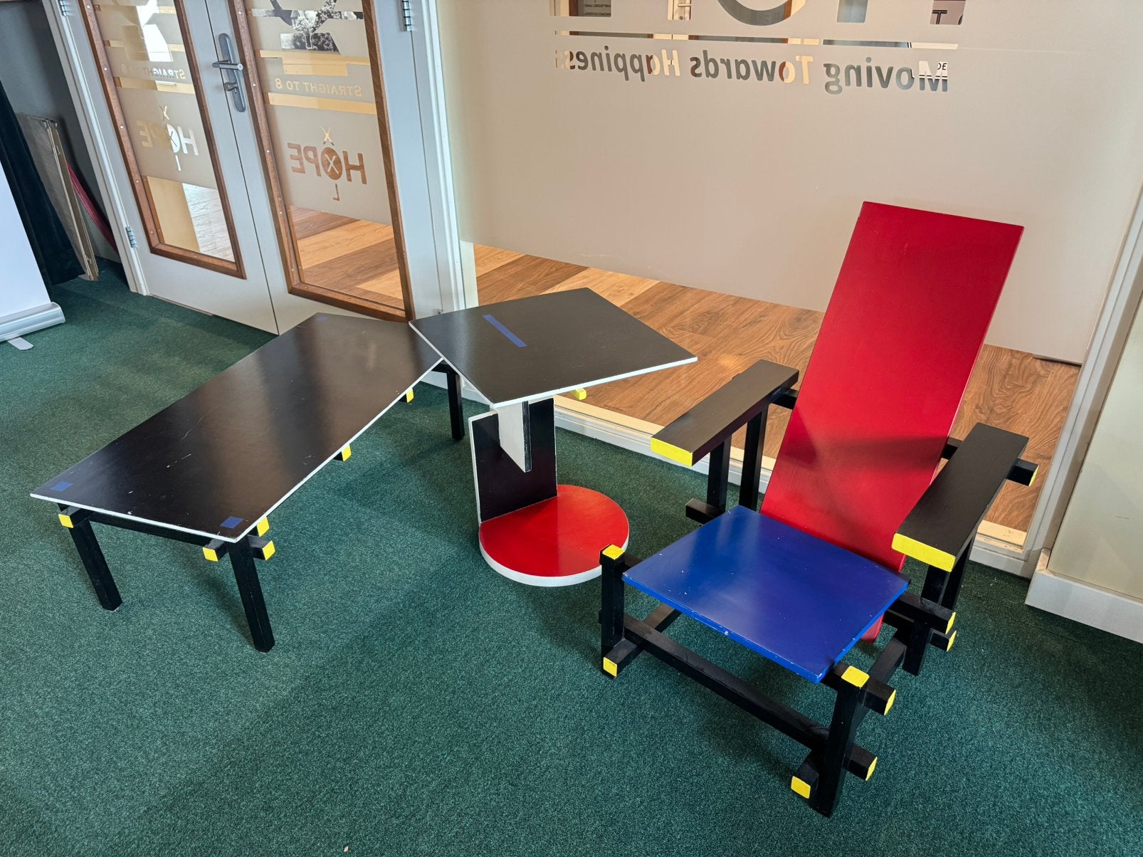 Stoel (3 stuks) tafel (2 stuks) Rietveld / Schröder, Ophalen, Zo goed als nieuw