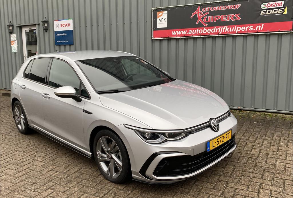 Volkswagen Golf 1.5 TSI R-Line Navi.Clima.Cruise.Camera,Lm.v, Voorwielaandrijving, 4 cilinders, Adaptive Cruise Control, Leder en Stof