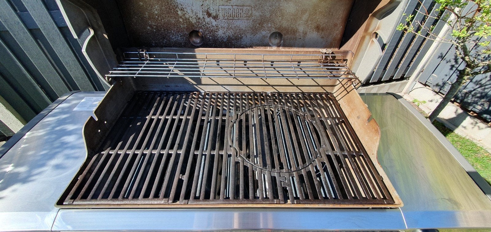 Foto 5 van Prachtige Weber Genesis II E-410 GBS Gasbarbecue (4 branders