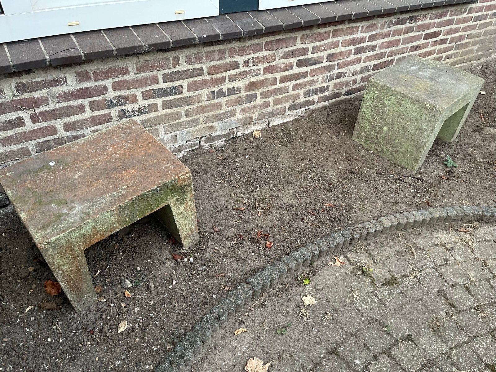 Vier betonnen sokkels/bankjes voor tuin of terras, Tuin en Terras, Ophalen, Gebruikt, Beton, Overige typen