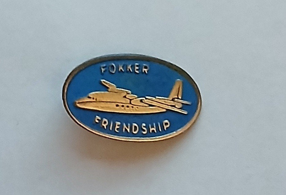 Speldje Fokker Friendship Jaren 60, Ophalen of Verzenden, Zo goed als nieuw, Overige onderwerpen, Speldje of Pin