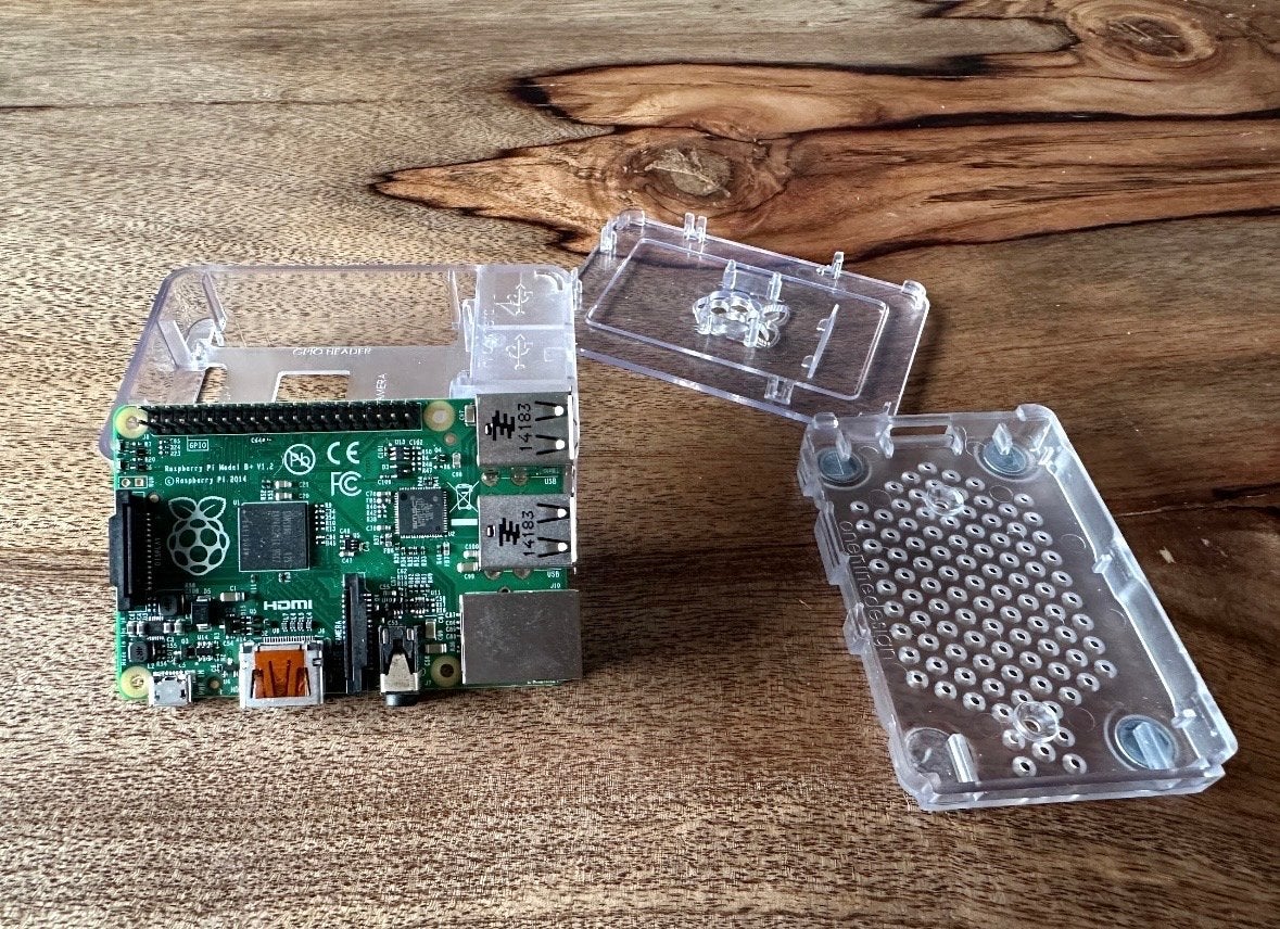 Raspberry Pi Model B+ V1.2 met transparante behuizing, Ophalen of Verzenden, Gebruikt