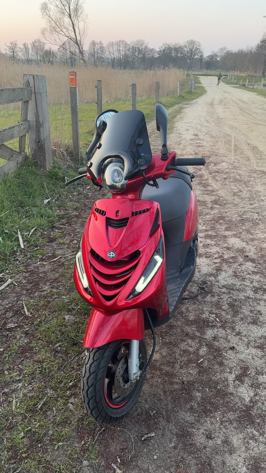 Piaggio zip 4t iget (geen vaste prijs) perfect afgesteld., Maximaal 45 km/u, Zip, Ophalen of Verzenden, Benzine