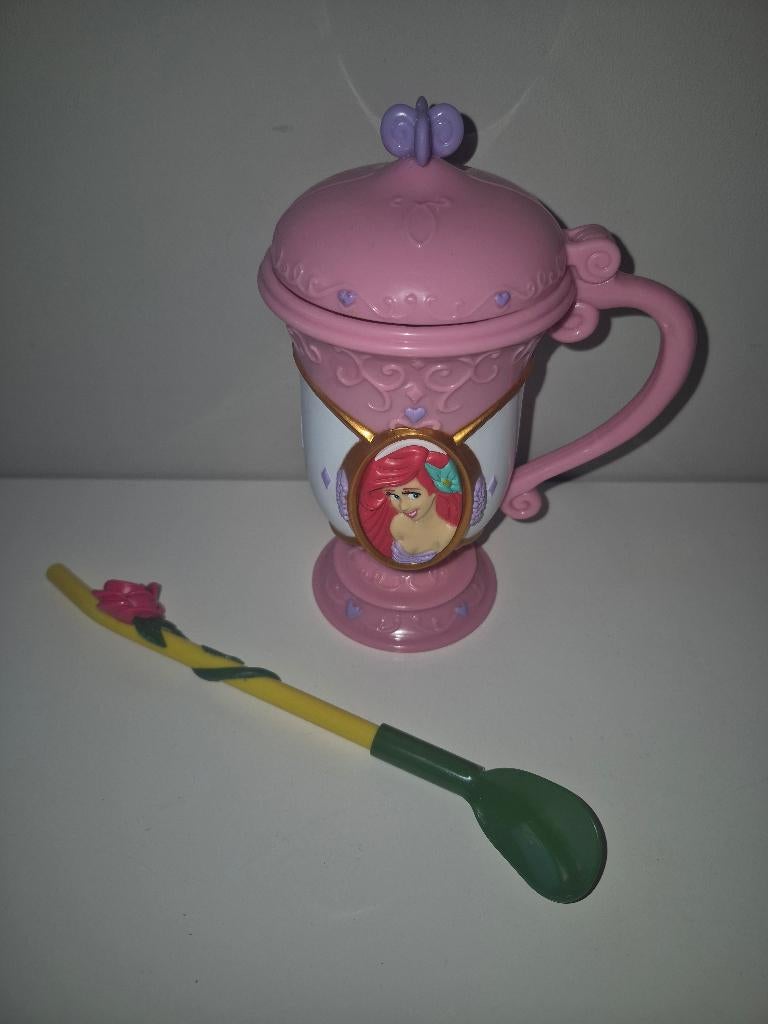 Disney beker met lepel, Verzamelen, Ophalen of Verzenden, Overige figuren, Gebruikt, Servies