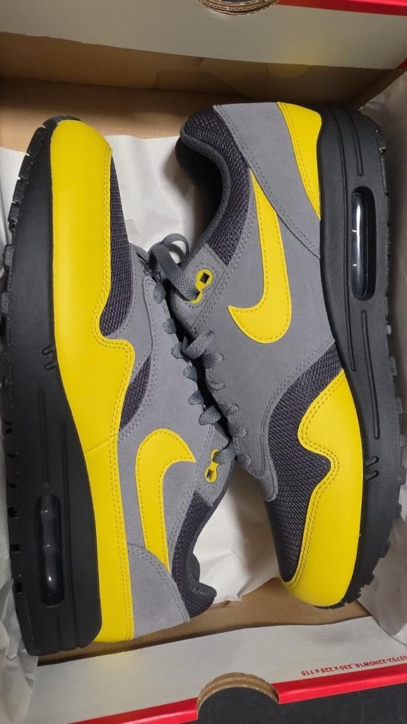 Nike air max 1, Batman, black opti yellow., Overige kleuren, Nike, Nieuw, Ophalen of Verzenden