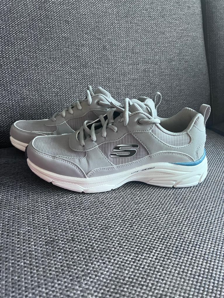 Skechers maat 40 grijs lite weight SN 8790187, Kleding | Dames, Schoenen, Skechers, Nieuw, Ophalen of Verzenden, Sneakers of Gympen