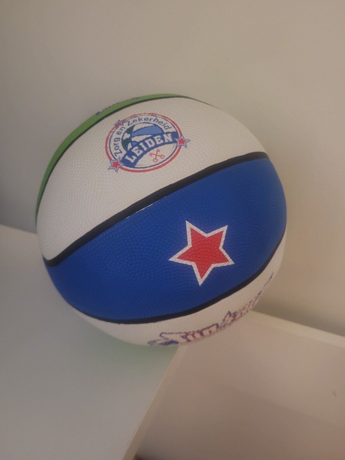 Basketbal - Star - Leiden - Fun4All - SCOL, Sport en Fitness, Basketbal, Ophalen of Verzenden, Nieuw, Bal