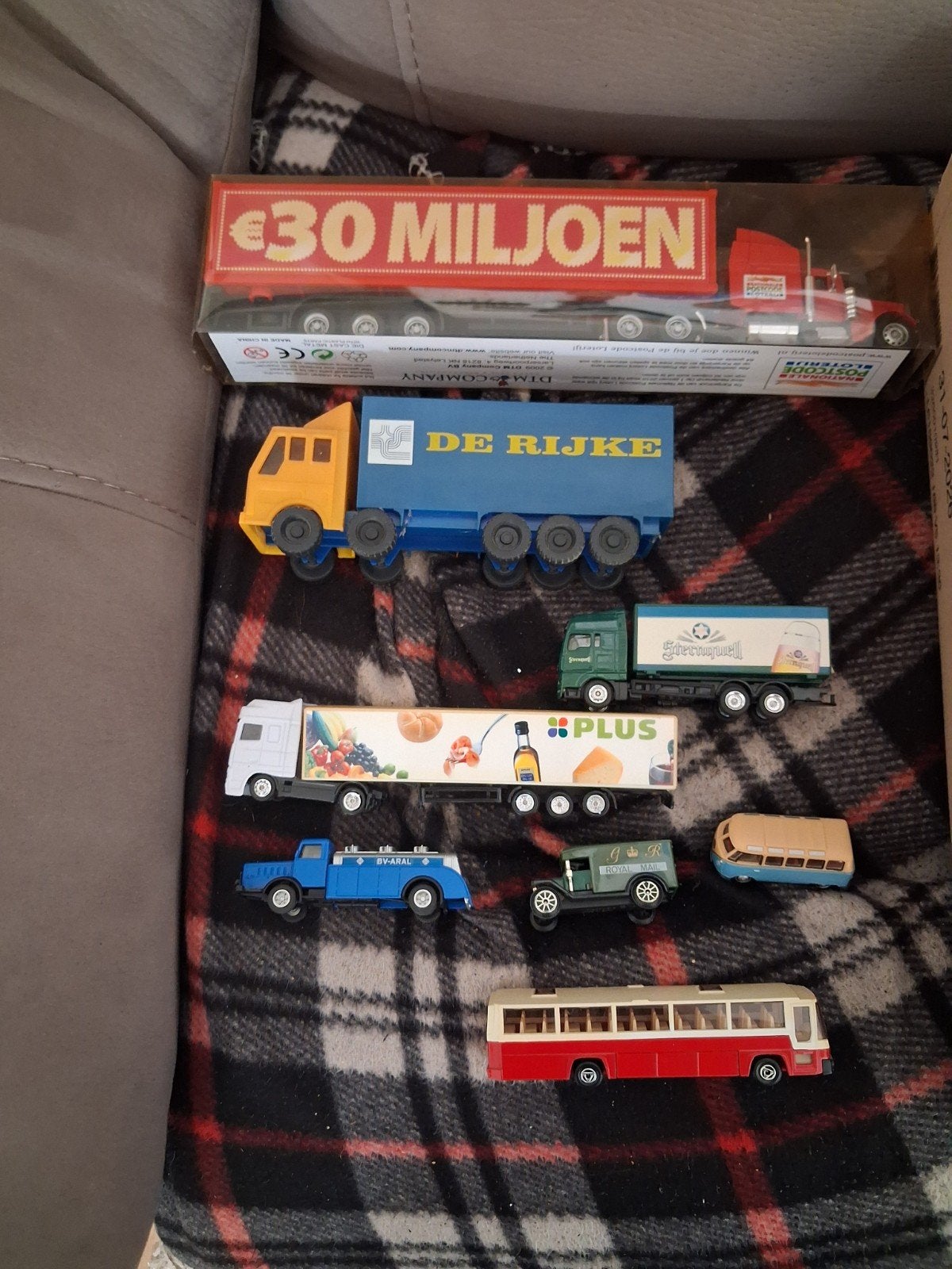 TE KOOP PARTIJ MODELAUTO'S DIVERSEN SCHALEN, Overige merken, Gelijkstroom of Wisselstroom, Overige typen, Ophalen of Verzenden