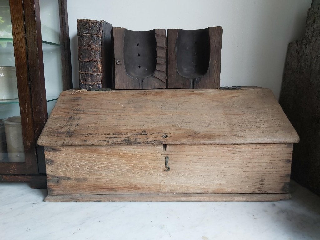 Mooie oude houten schrijf / kist met klep, Antiek en Kunst, Ophalen of Verzenden