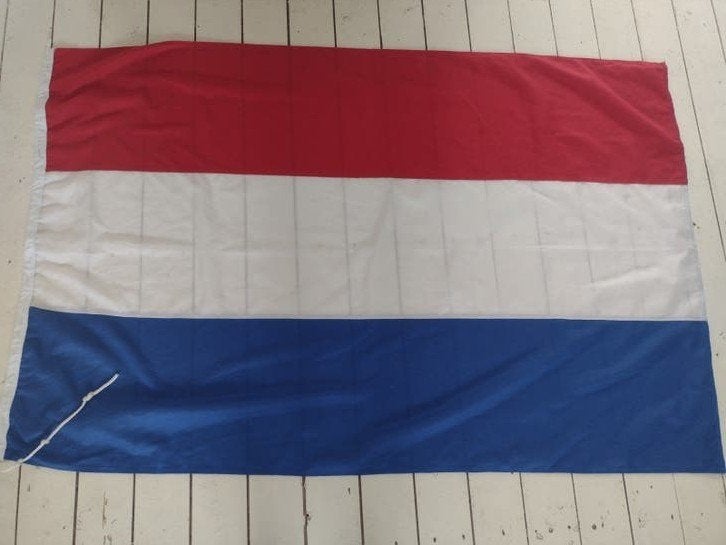 Nederlandse vlag met houten stok., Ophalen of Verzenden, Zo goed als nieuw