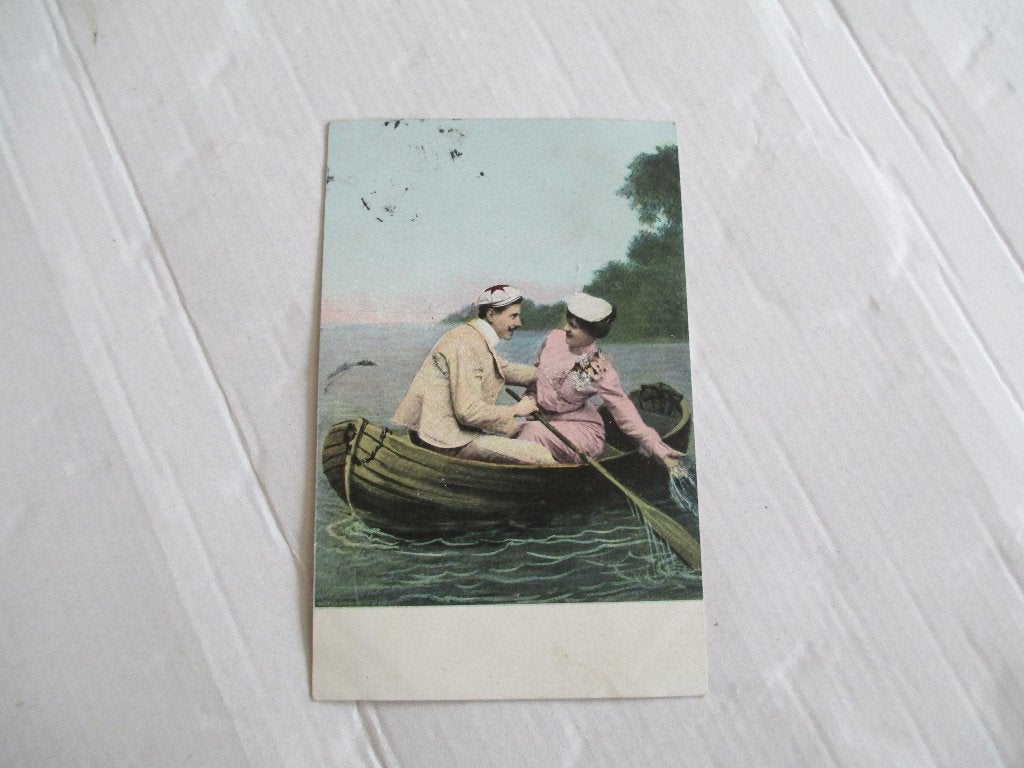 oude ansichtkaart stelletje in boot, Ophalen of Verzenden, Voor 1920, Gelopen