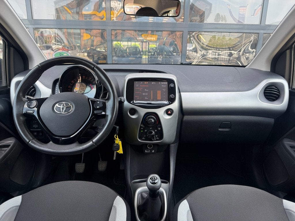Toyota Aygo 1.0 VVT-i x-play Airco/Camera/El.ramen/Nap/Apk, Auto's, Toyota, Voorwielaandrijving, Euro 5, Stof, Gebruikt