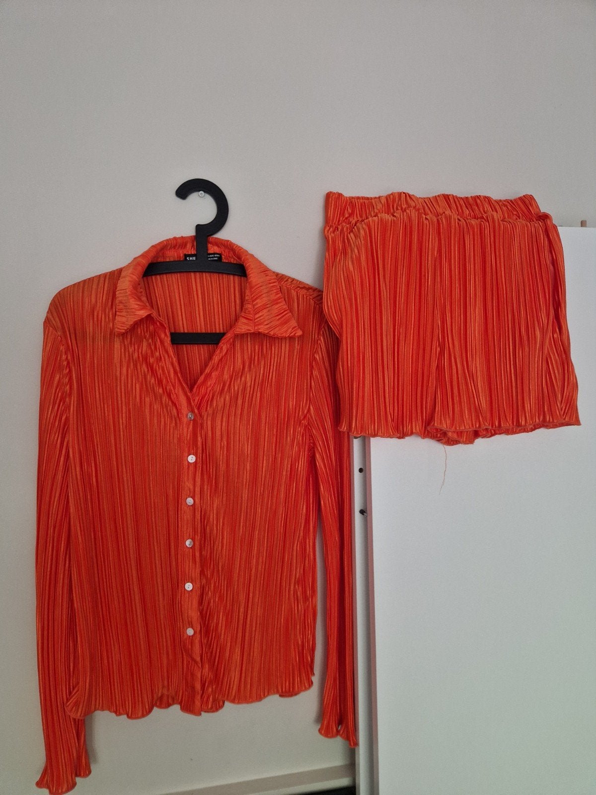 Shein Oranje Plissé blouse & broekje L ️️️, Maat 42/44 (L), Oranje, Ophalen of Verzenden, Zo goed als nieuw