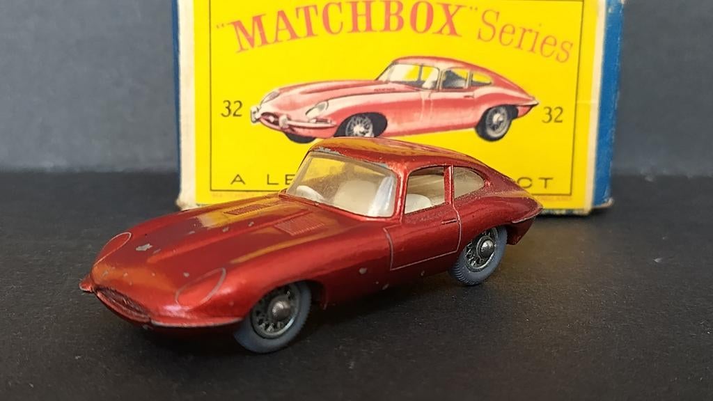 Jaguar E type Grey tyres 1:64 Lesney Matchbox Pol, Auto, Verzenden, ., Zo goed als nieuw