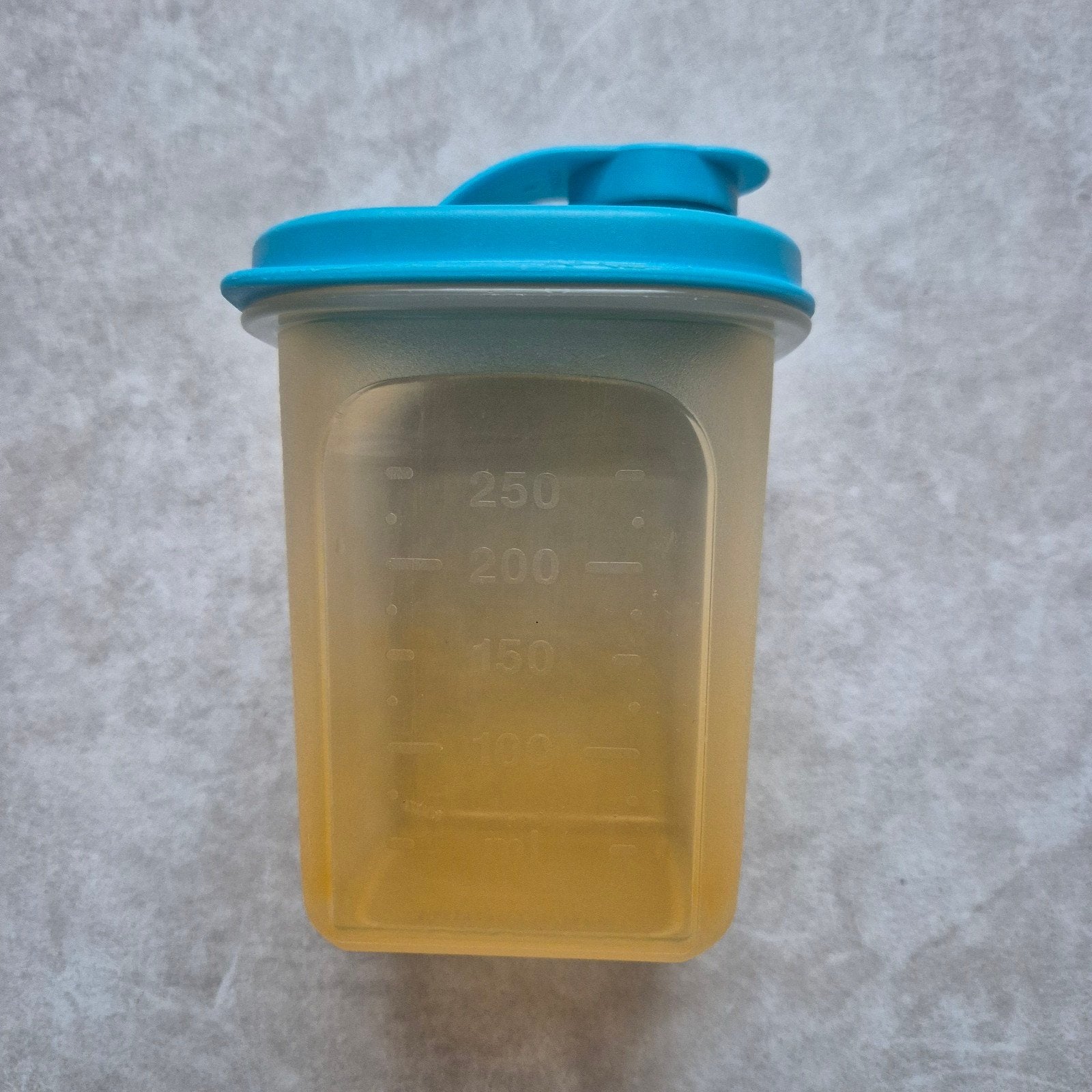 Tupperware Shaker - 6 stuks - 250ml, Gebruikt, Ophalen of Verzenden, Shaker, Overige kleuren