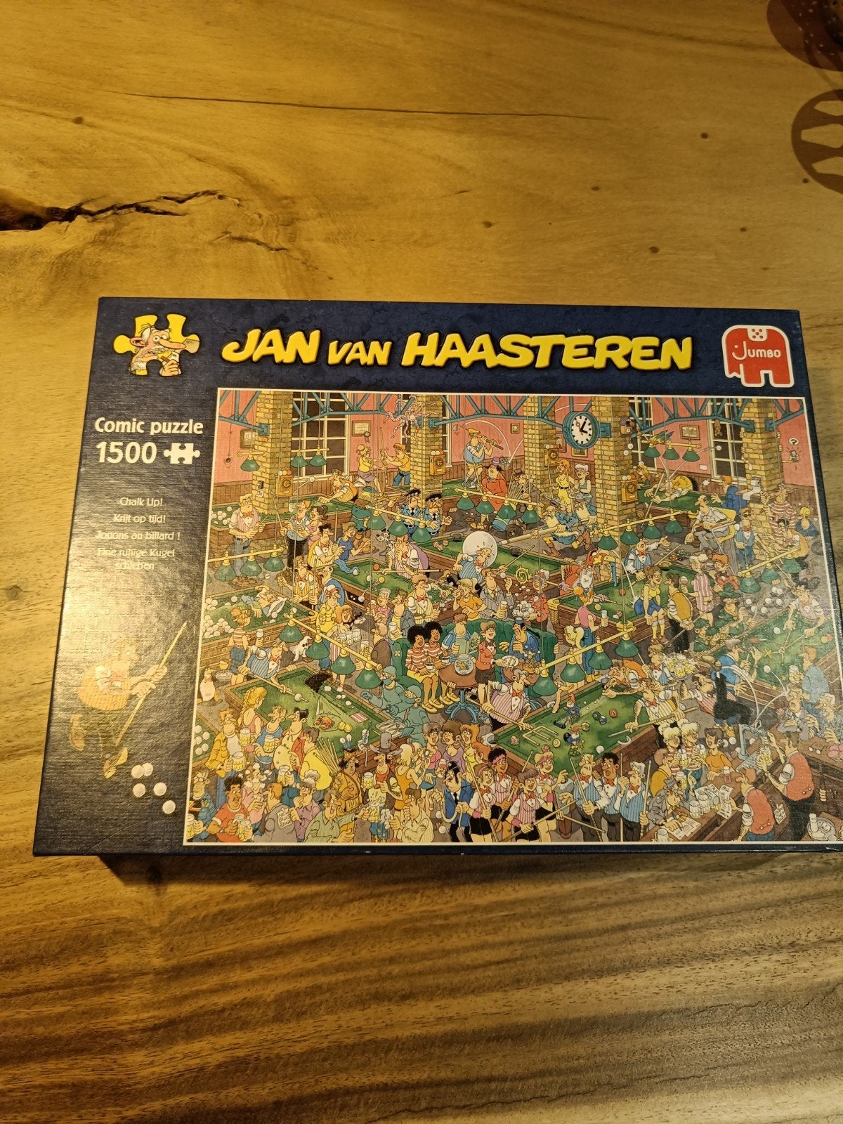Jan van Haasteren puzzel 'Krijt op tijd' 1500 stukjes, Hobby en Vrije tijd, Denksport en Puzzels, Ophalen of Verzenden, 500 t/m 1500 stukjes
