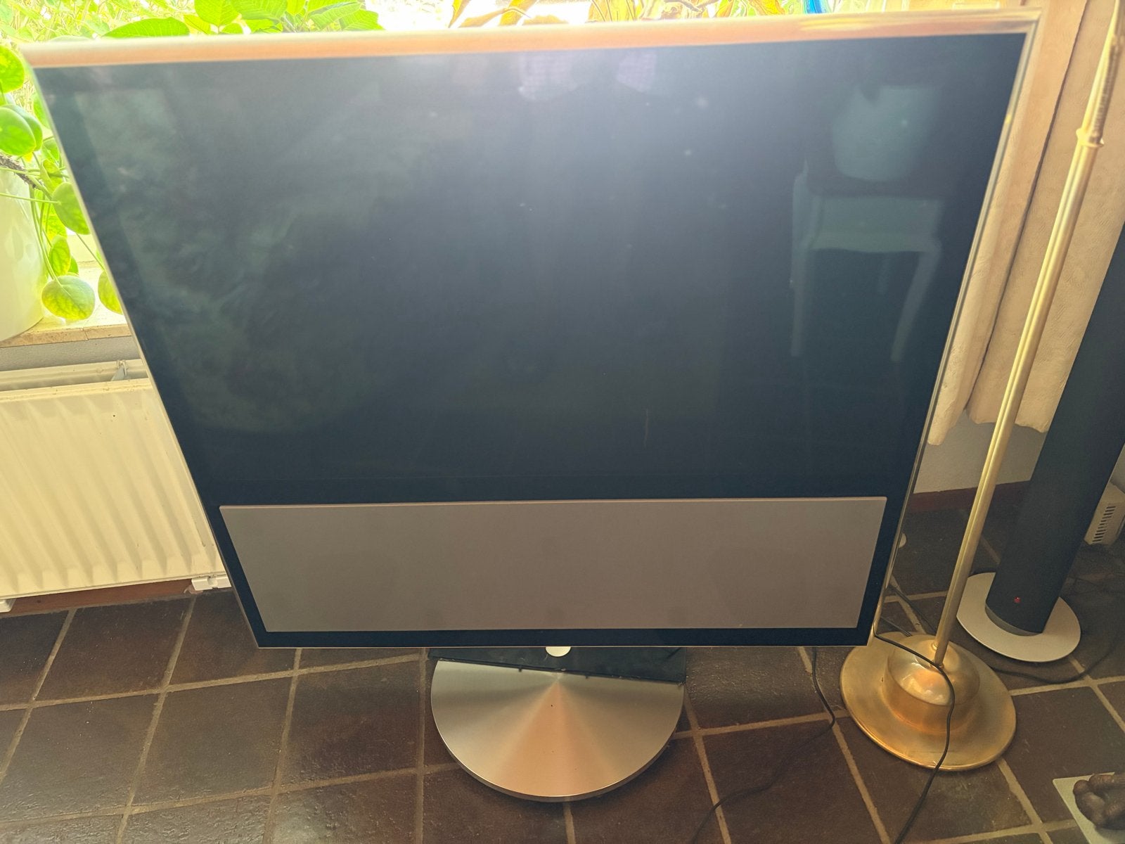 Defecte B&O BeoVision 32 TV met Beo4 afstandsbediening, 50 Hz, 80 tot 100 cm, Niet werkend, Ophalen
