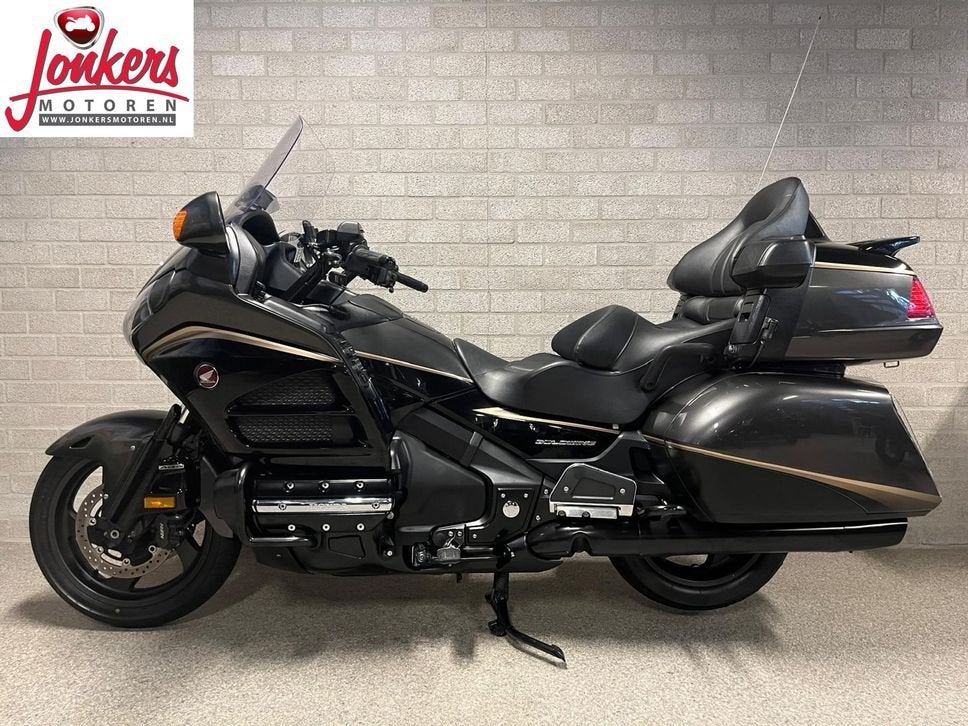 HONDA GL 1800 GOLDWING ABS (bj 2017), HONDA, Motorrijbewijs A, Bedrijf, Onbekend
