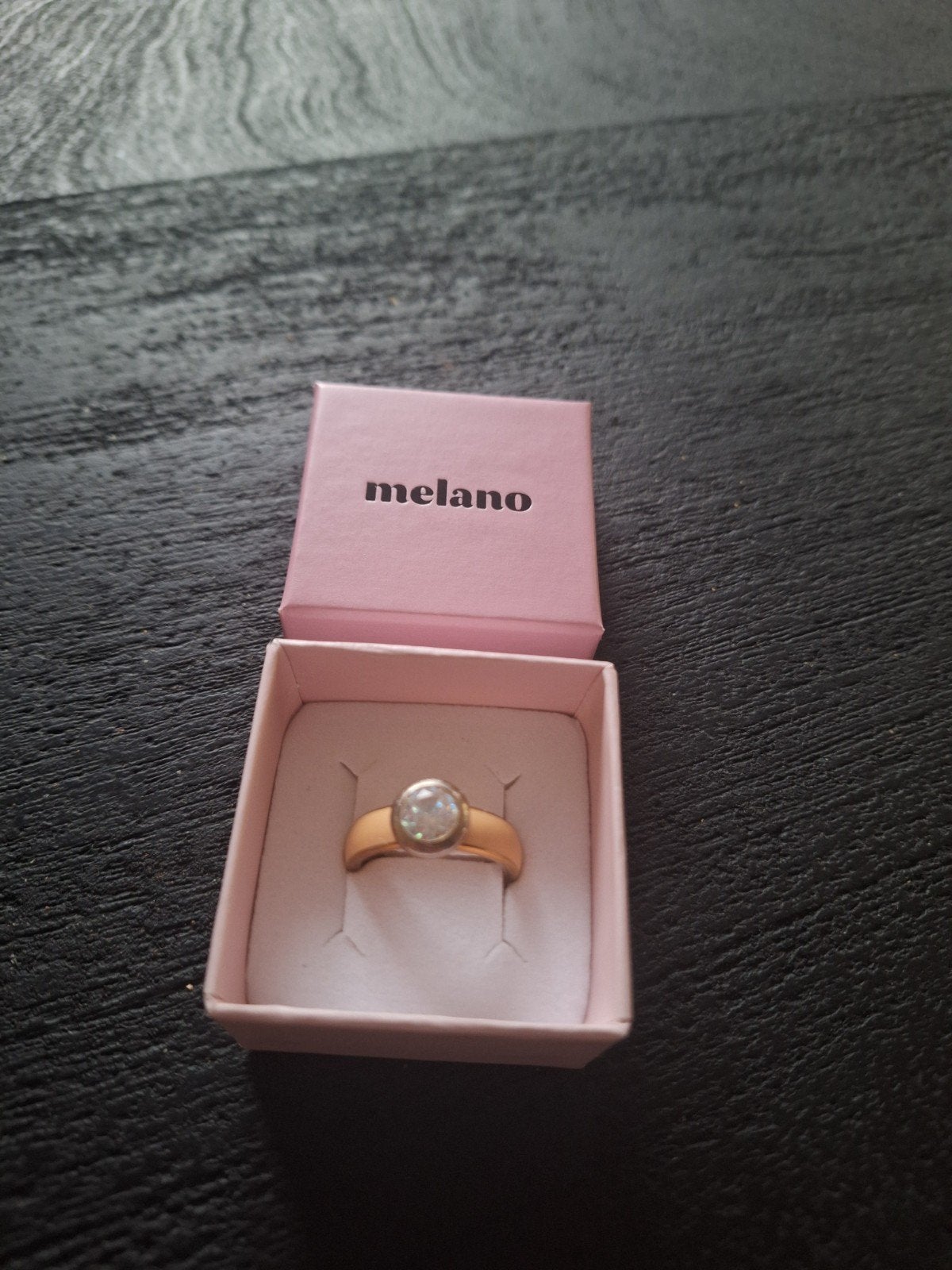 Melano ring, Ophalen of Verzenden, Zo goed als nieuw, 17 tot 18, Dame