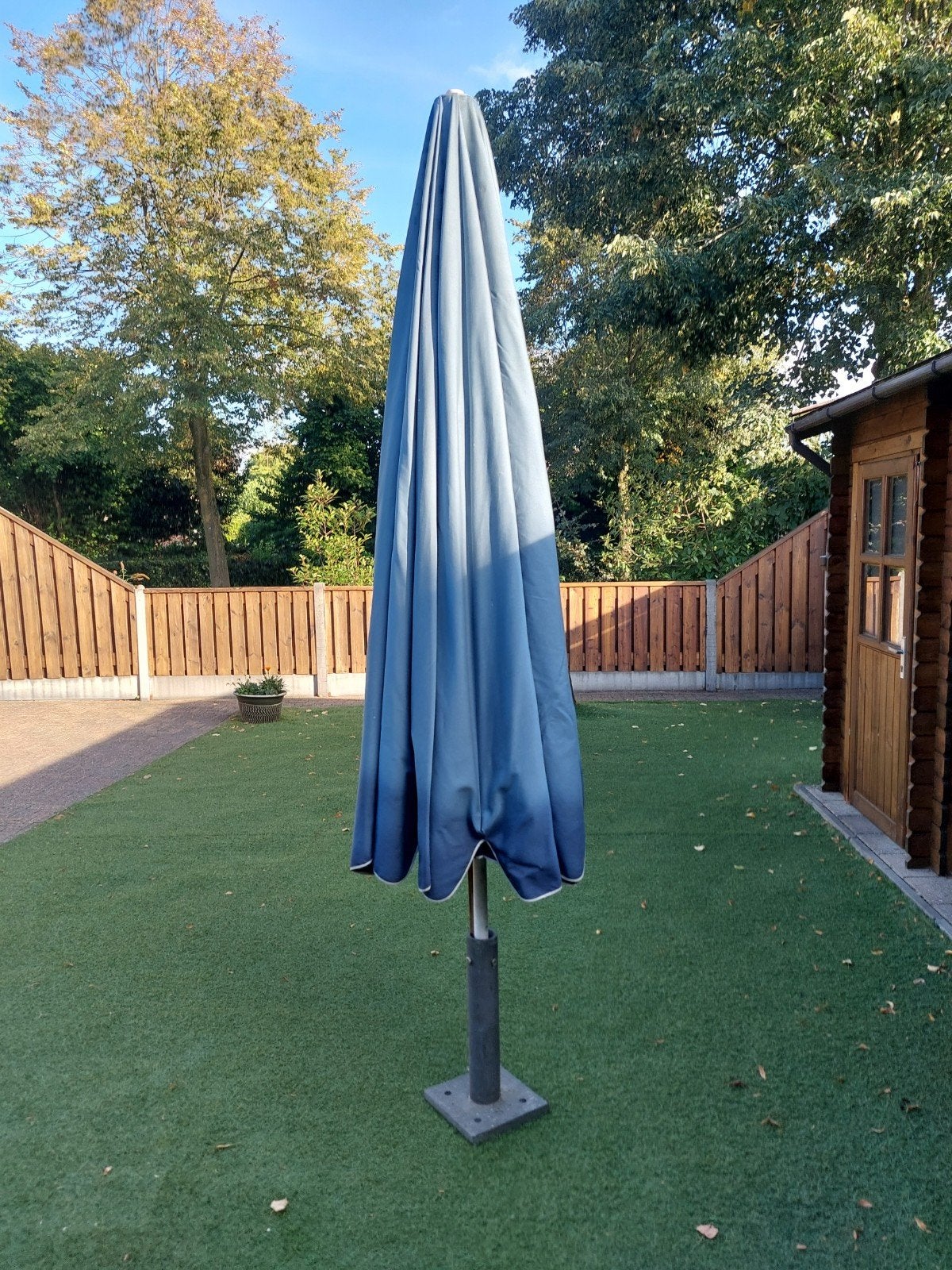 blauwe Hartman Parasol met voet, Ophalen, Gebruikt, 2 tot 3 meter, Stokparasol