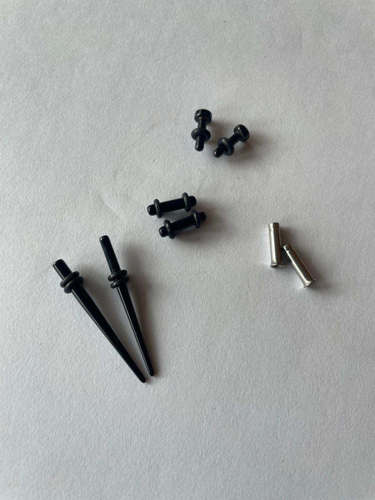 Stretch set complete beginner set 2-2.4 mm, Ophalen of Verzenden, Zo goed als nieuw, Staal, Oor- of Traguspiercing