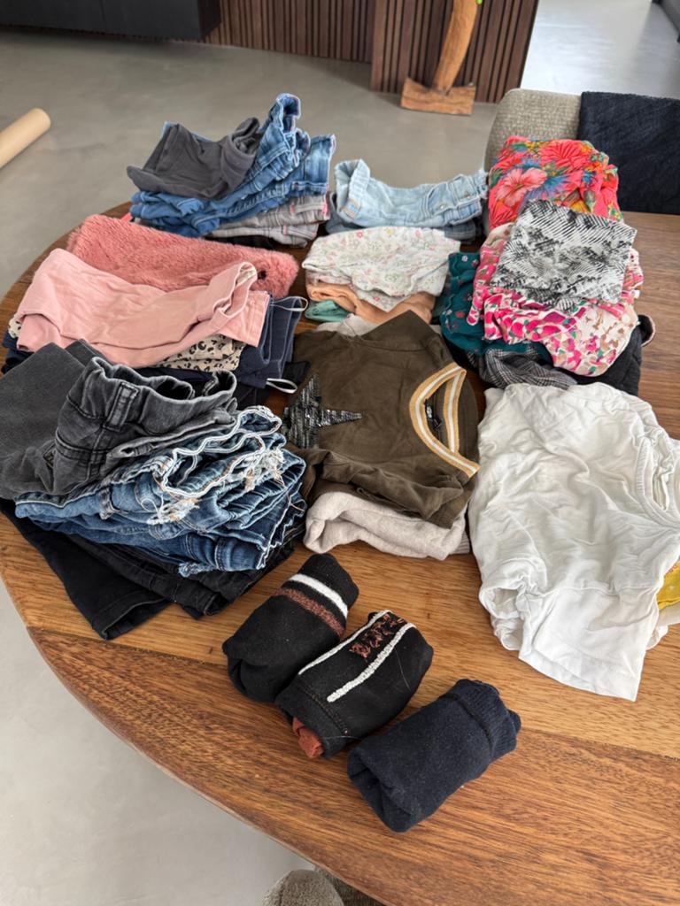 Groot kledingpakket maat 104 met veel merkkleding, Kinderen en Baby's, Kinderkleding | Maat 104, Ophalen of Verzenden, Zo goed als nieuw