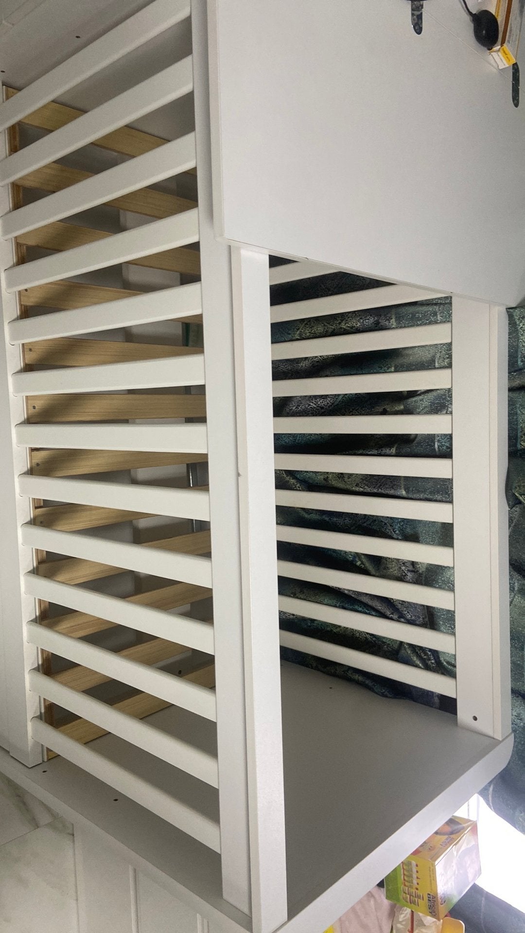 Een baby bed, Ophalen, Zo goed als nieuw, Ledikant