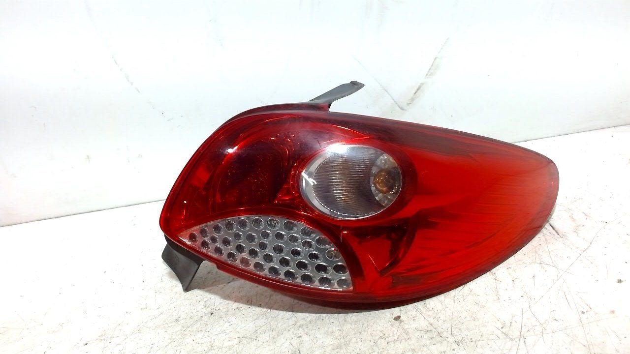 Achterlicht carrosserie rechts Peugeot 206+, Auto-onderdelen, Onderdelen@venauto.nl, Van der Ven Autorecycling B.V., Gebruikt