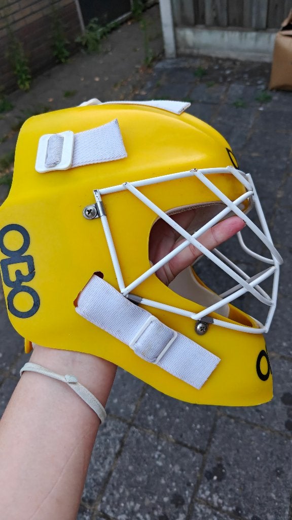 OBO Hockey goalkeeper Helmet, Sport en Fitness, Ophalen of Verzenden, Zo goed als nieuw, Kleding