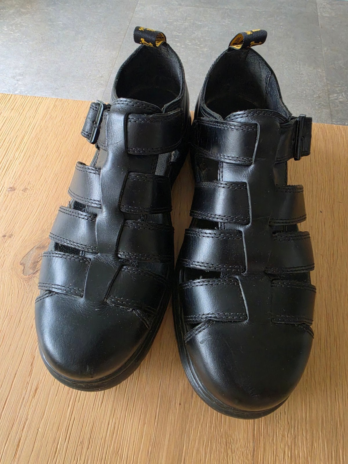 Dr. Martens Gryphon Sandalen Zwart Maat 40, Zwart, Sandalen of Muiltjes, Ophalen of Verzenden, Dr. Martens