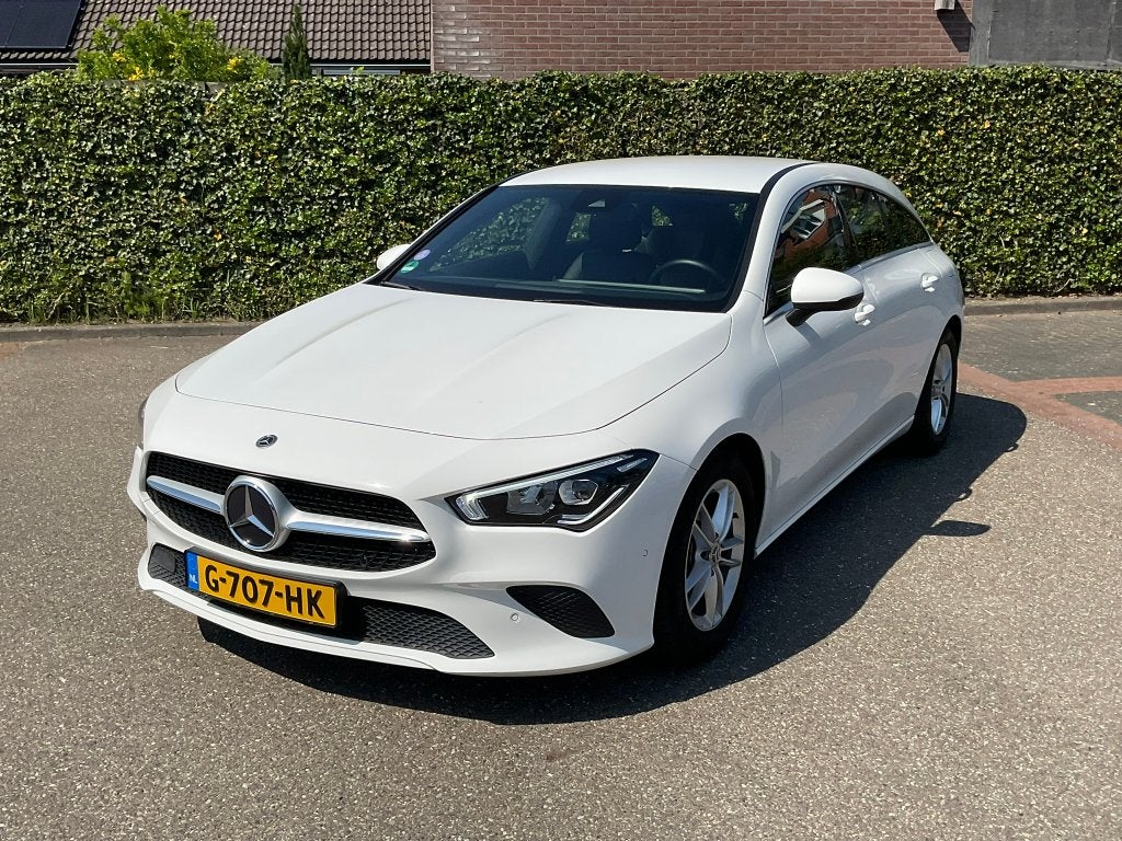 Mercedes-Benz CLA 180 136pk 7G-DCT 2019 Wit, Auto's, 136 pk, 4 cilinders, Leder en Stof, Wit