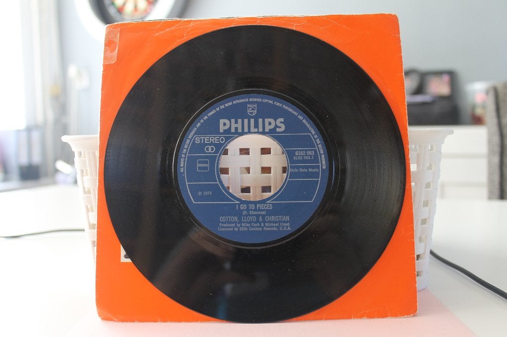7" Single Cotton, Lloyd & Christian - I Go To Pieces / Mr. R, Ophalen of Verzenden, Gebruikt, Pop