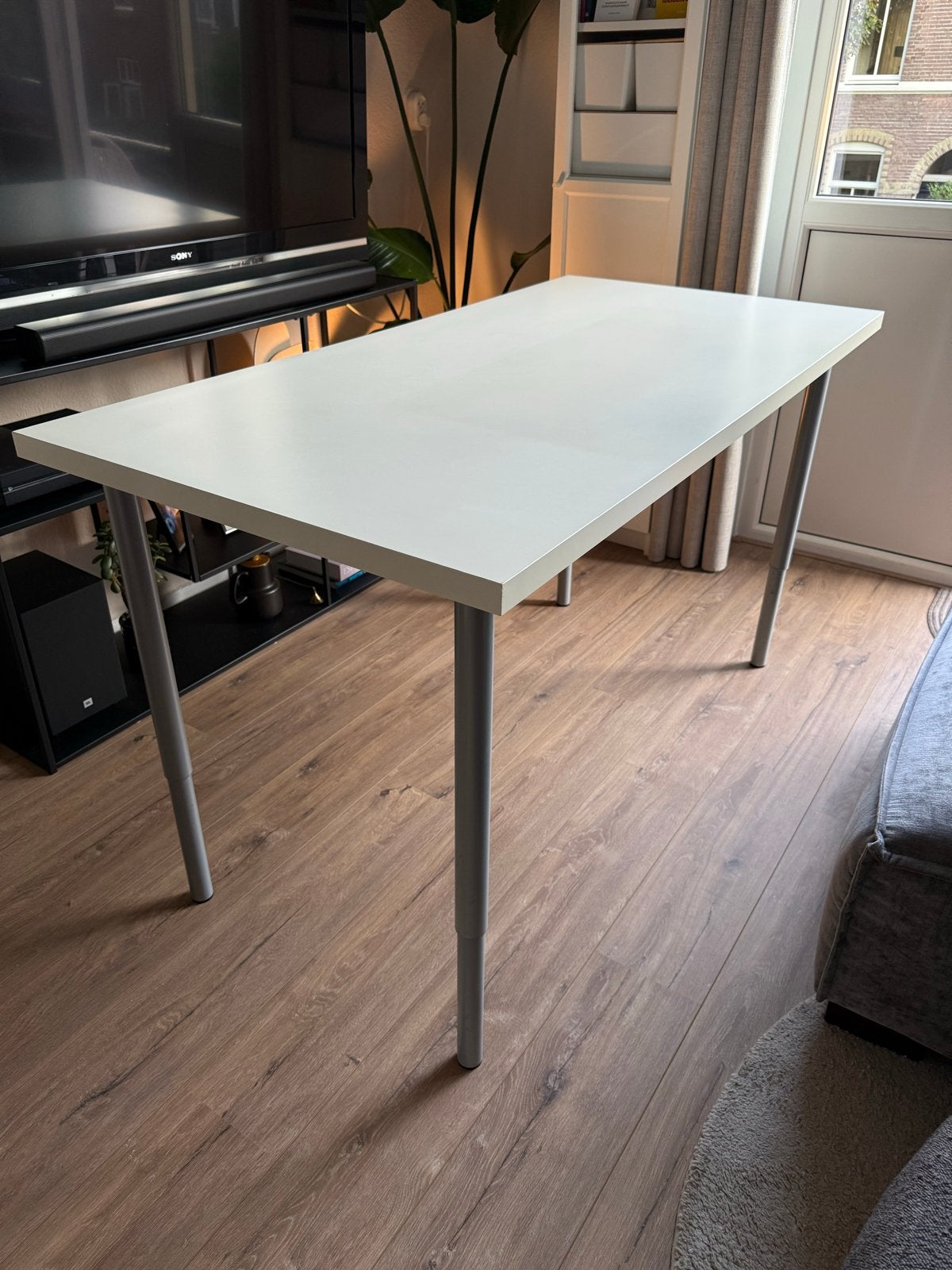 Ergonomisch IKEA bureau | verstelbare poten + kabelgoot, Huis en Inrichting, Bureaus, Gebruikt, Computerbureau, IKEA, Modern, Spaanplaat of MDF