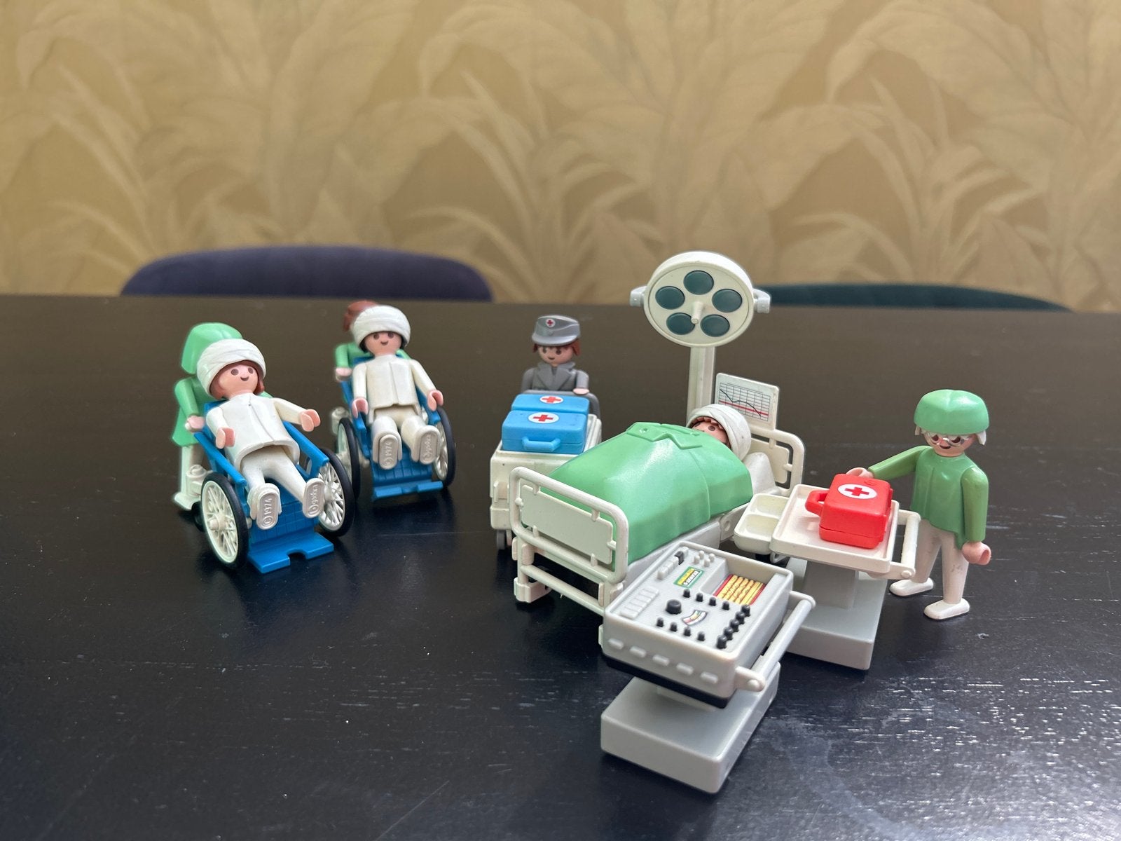 Playmobil Ziekenhuis Set met Poppetjes en Accessoires, Gebruikt, Gebouw, Complete set, Ophalen of Verzenden